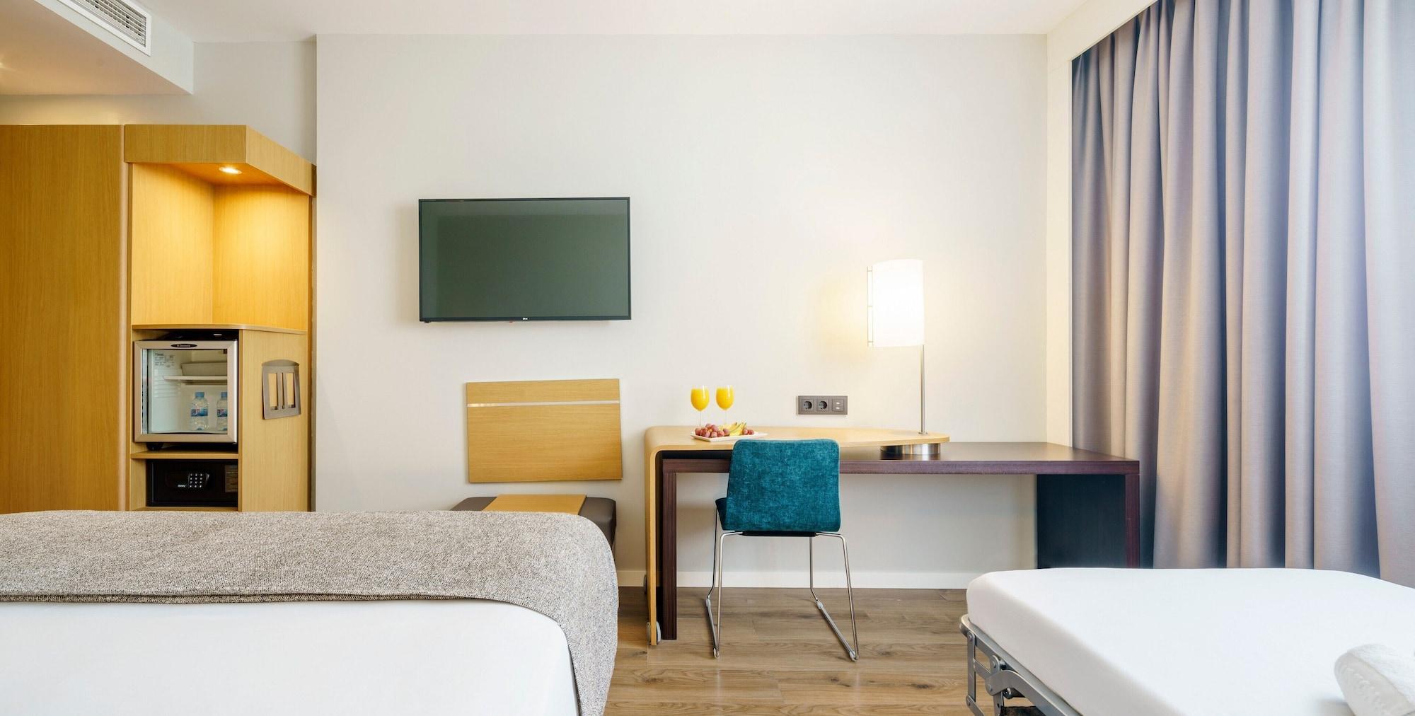 Hotel Ilunion Valencia 4 Esterno foto